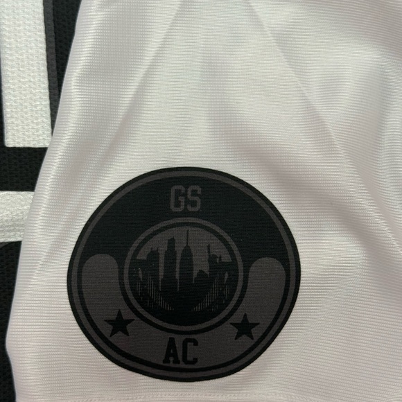 Gymshark Analis Mesh Top - Picture 3 of 4